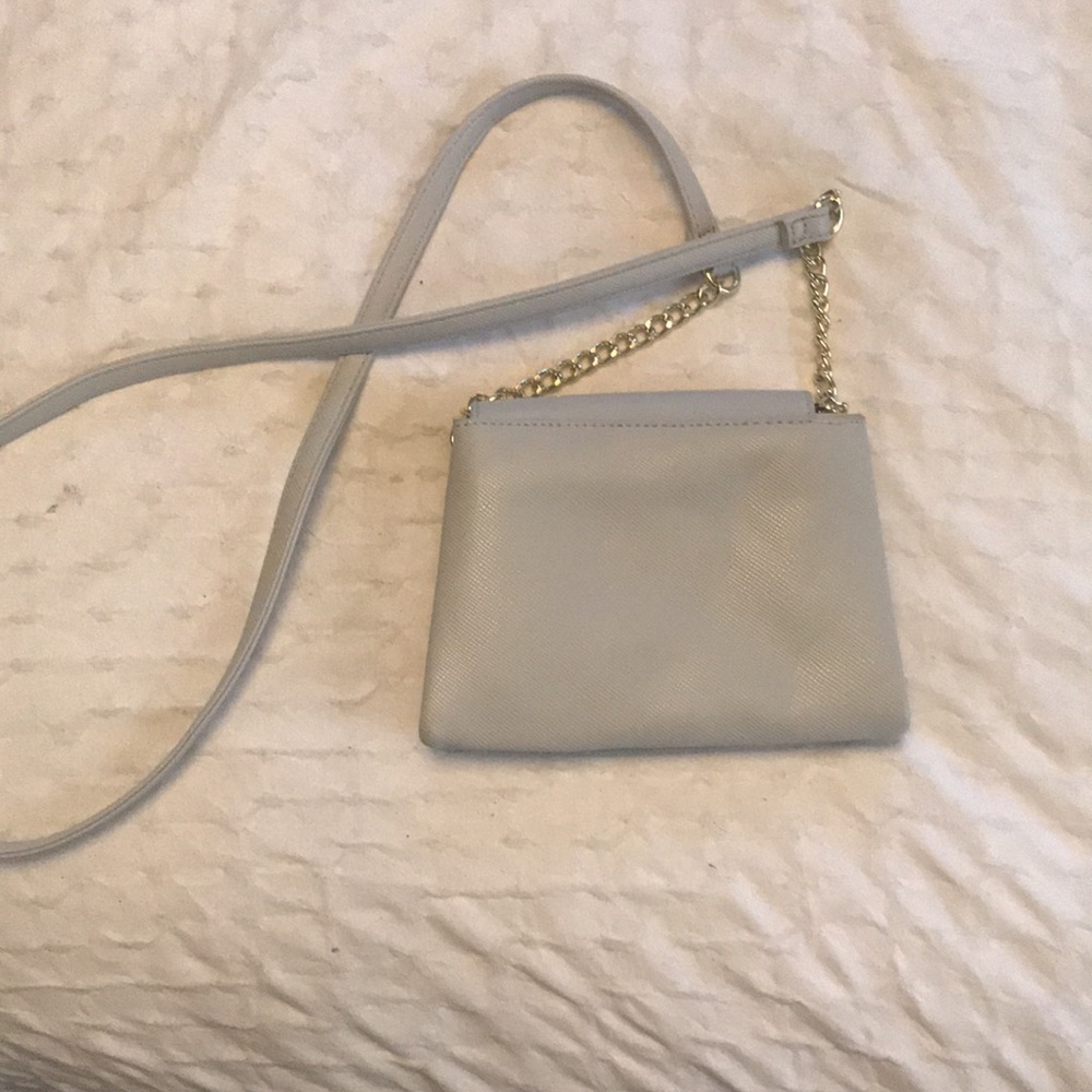 Tahari light gray crossbody bag - Picture 3 of 5